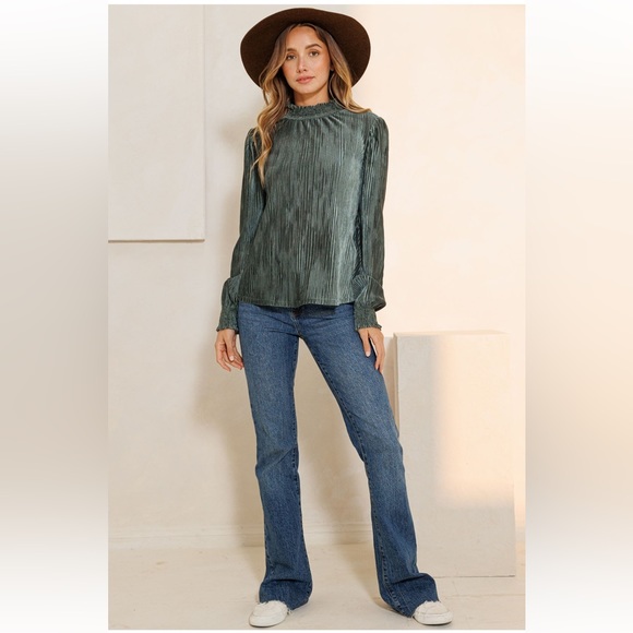 33 Most Fabulous Smoked Mock Neck Velvet Ribbed Top - Picture 5 of 5